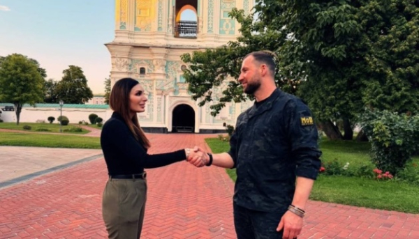 Лумер у своїй розмові з журналістами прояснив відмінності у стратегіях дистанційних ударів України та Росії.
