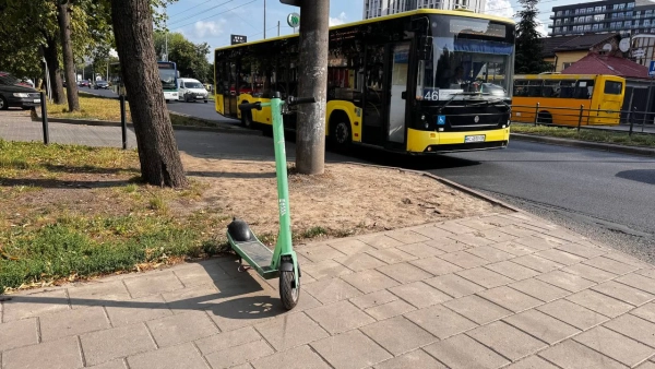 Львів встановлює нові стандарти для електросамокатів: шолом, 15 км/год та вік 16+