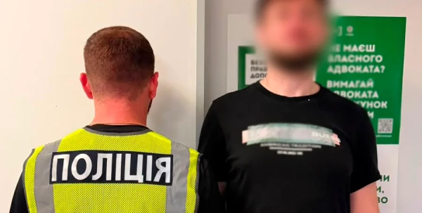 Удар ножем через помилку доньки: киянин напав на сусіда у готелі