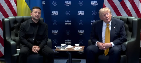 Трамп: Зеленський прагне завершити війну заради відбудови України