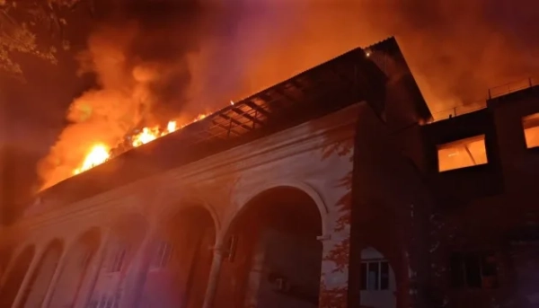 МОН підрахувало втрати підручників після російського удару по київській друкарні