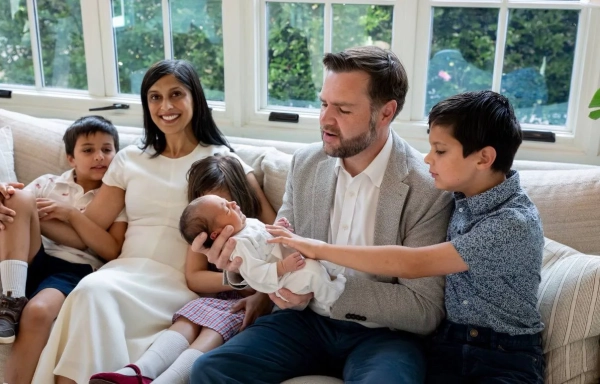 Родинне фото Уші Венс
