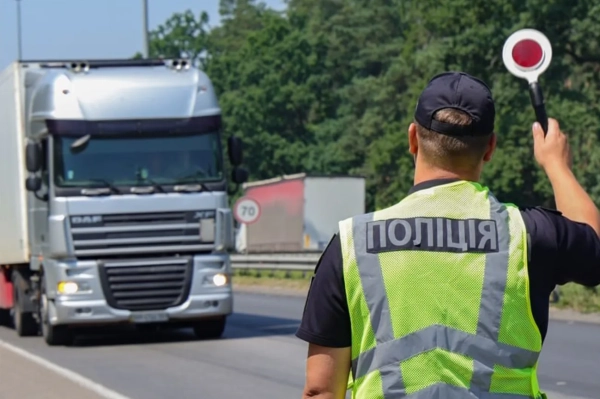 Київ обмежує рух вантажівок: спека диктує нові правила