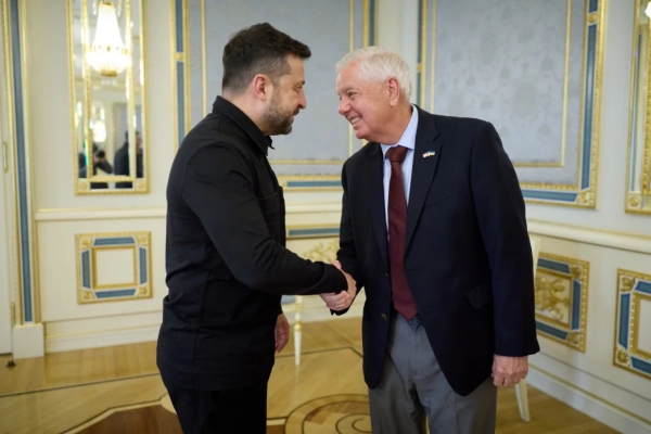 Зеленський оплакує втрату: світ попрощався з сенатором, який відстоював демократію