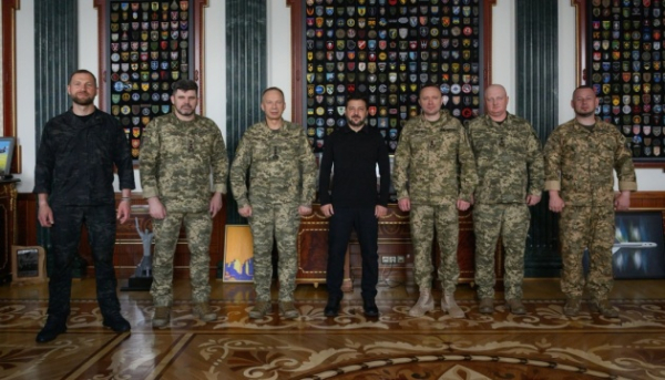 Оприлюднені укази про призначення Драпатого Головнокомандувачем та Скибюка – начальником Генерального штабу