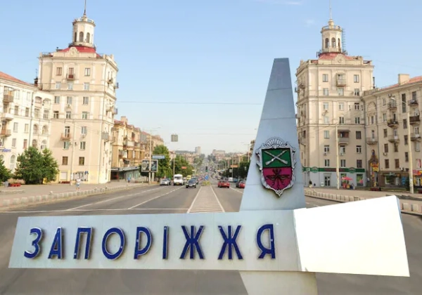 Окупанти вдарили по житлових кварталах Запоріжжя: що відомо