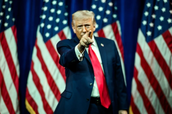 Трамп заявив, що путін "відчуває тиск" і хоче завершити війну в Україні