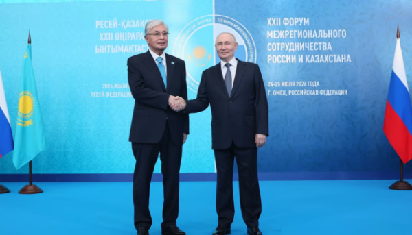 Токаєв запропонував Путіну «призупинити» конфлікт в Україні