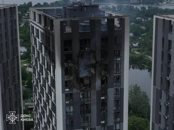 Жертви атаки на Київ: 11 загиблих, рятувальники розбирають завали