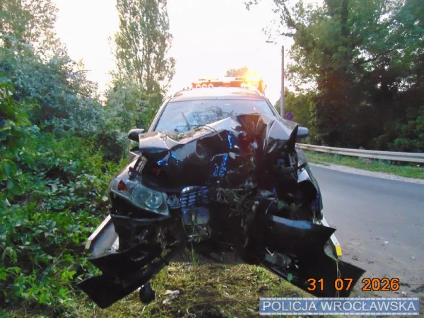 Audi з сімома сп’янілими українцями спричинило ДТП у Польщі: одна пасажирка ховалася в багажнику