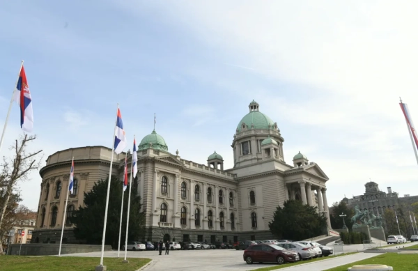 Парламент Сербії проголосує за недовіру уряду 27 липня