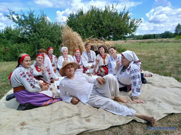 Женці після зажинок Женці після зажинок