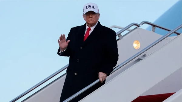 Трамп: США та Іран ведуть діалог, але удари залишаються опцією