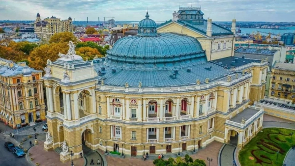 Відкрий Україну: топ-напрямки для відпочинку, які обирають українці під час війни