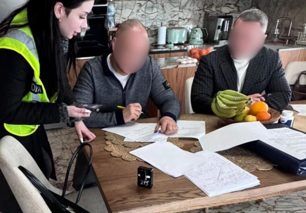 Екснардепа притягнуть до відповідальності за незаконне захоплення землі та будівництво на березі Дніпра