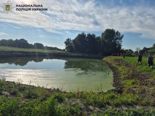 На Київщині: 13-річна дівчина загинула, рятуючи м’яч у штучному озері