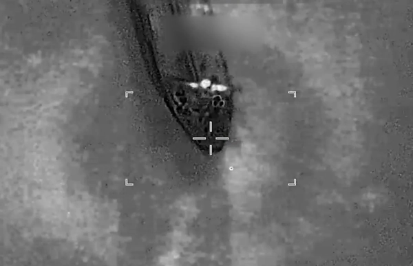 США нейтралізували танкер, що намагався прорвати блокаду в Оманській затоці