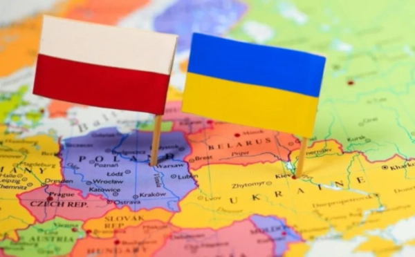 У Польщі готуються до диверсій рф, щоб запобігти напрузі між поляками та українцями - Reuters