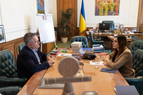 Офіс Президента готовий до перемовин з Трампом: Чекаємо на делегацію в Києві