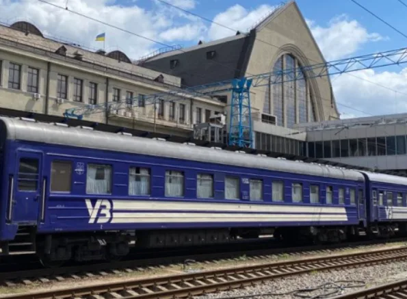 Київщина: Безпекові обмеження спричинили затримки поїздів, Укрзалізниця коригує маршрути