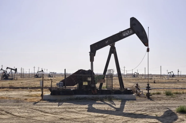 Азійські акції готуються до зростання, а нафта дешевшає на тлі переговорів США та Ірану
