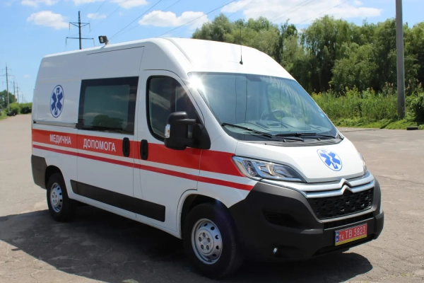 Дівчинка на броварському вокзалі зазнала удару струмом: що сталося