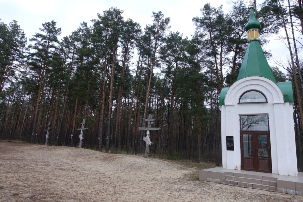 недобудований меморіал жертвам Корюківської трагедії (2)