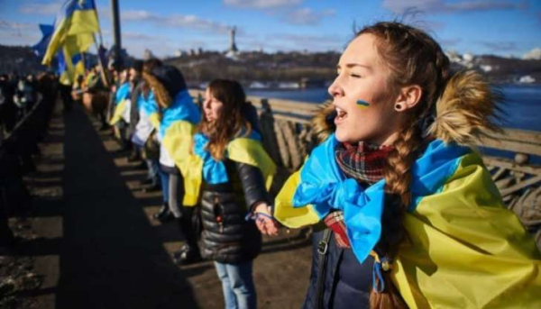 Українці за кордоном згуртуються в “Ланцюгах єдності” цього Дня Незалежності
