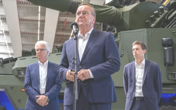 Німеччина надасть Україні найновіші гаубиці RCH-155: деталі від Bild