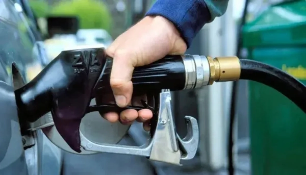 АЗС Москви обмежили продаж пального: що відомо