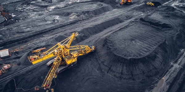 Індія прискорює видобуток вугілля, незважаючи на світове зниження попиту