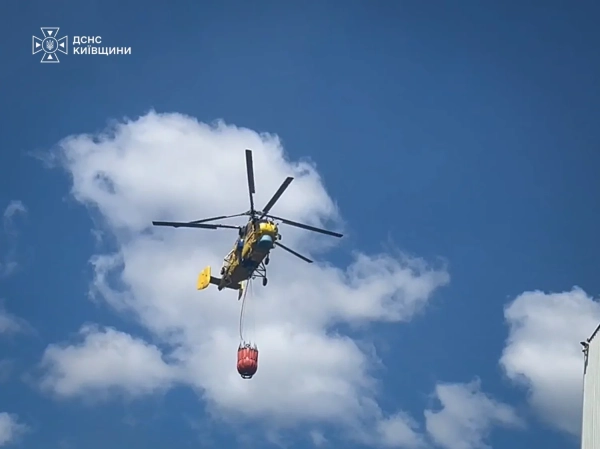 Авіація допомагає долати наслідки ворожих ударів по логістиці Київщини