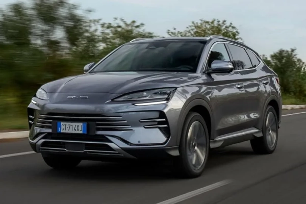 Українці купують удвічі менше китайських авто: кожен другий – електричний