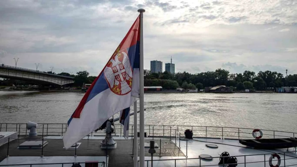 Сербія готується скасувати безвізовий режим з Росією заради членства в ЄС