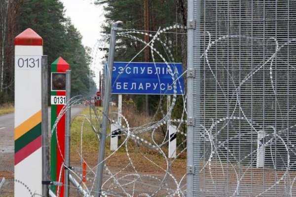 Литва відбиває нові спроби мігрантів прорватися з Білорусі: як це впливає на безпеку