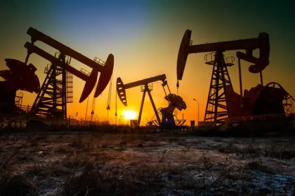 Китай переорієнтовує потоки нафти: Російські ресурси замінюють близькосхідні поставки