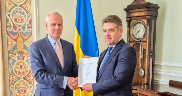 Новий посол Німеччини Борис Руґе вже працює в українській столиці