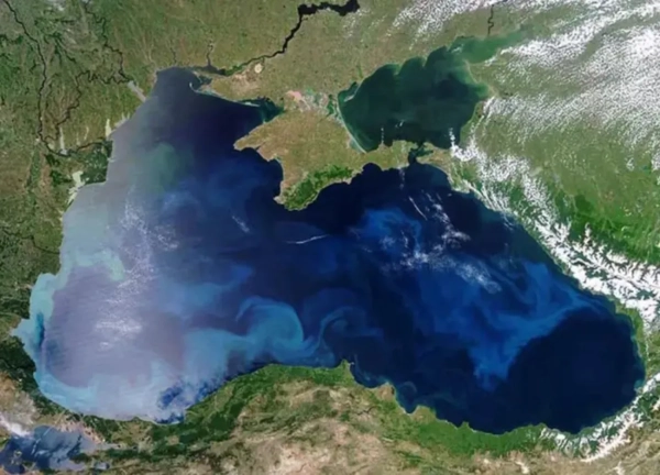 Російські дрони атакували вантажне судно з німецьким зв’язком неподалік Одеси