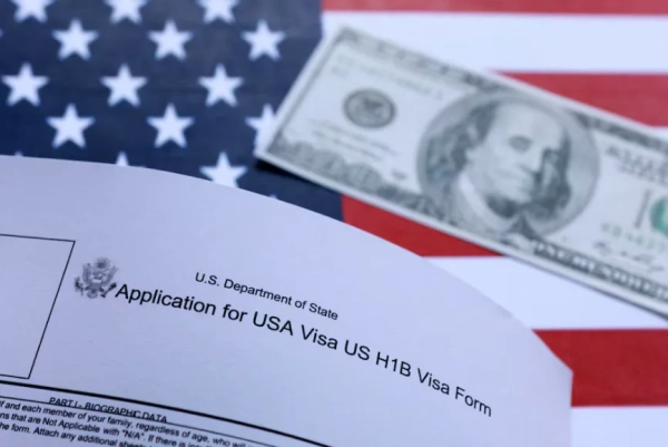 США запроваджують нову візову плату: $103 тисячі за H-1B