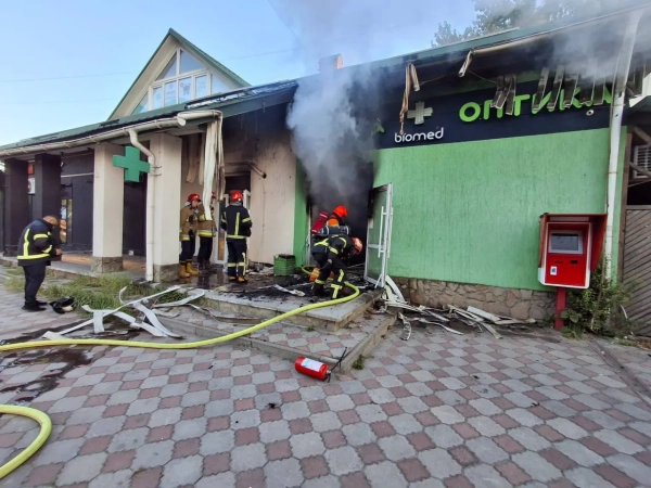 Вибух у львівській аптеці: як несправність електромережі обірвала життя