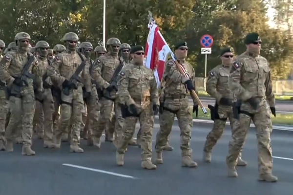 Польща демонструє міць: наймасштабніший парад та заклик до бойової готовності