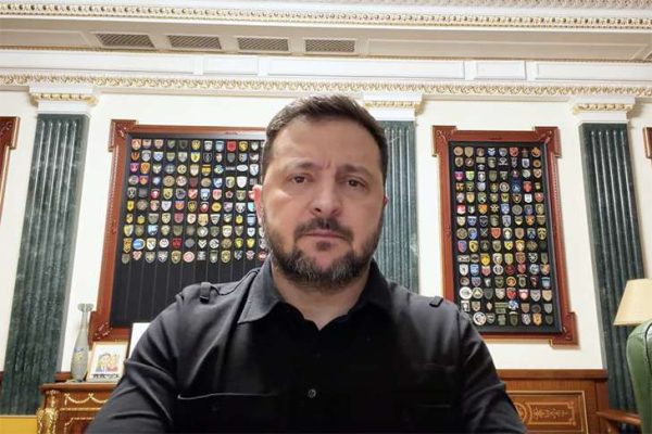 Зеленський: Україна готова купувати зброю, чекаємо на політичні рішення партнерів