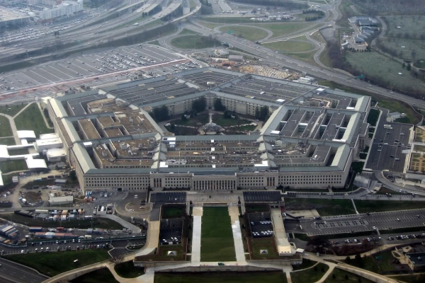 Пентагон передає естафету: США віддаляються від європейської місії допомоги Україні