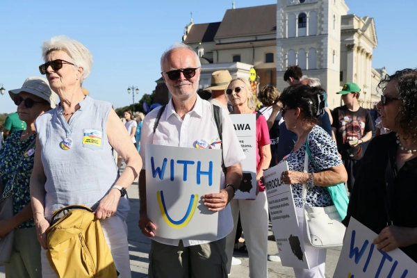 22 міста Польщі виступили проти насилля: українці виходять на протест