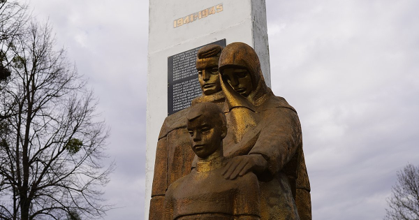 Бетонні ідоли СРСР: як пам’ятники Червоній армії переосмислюють в епоху боротьби за незалежність