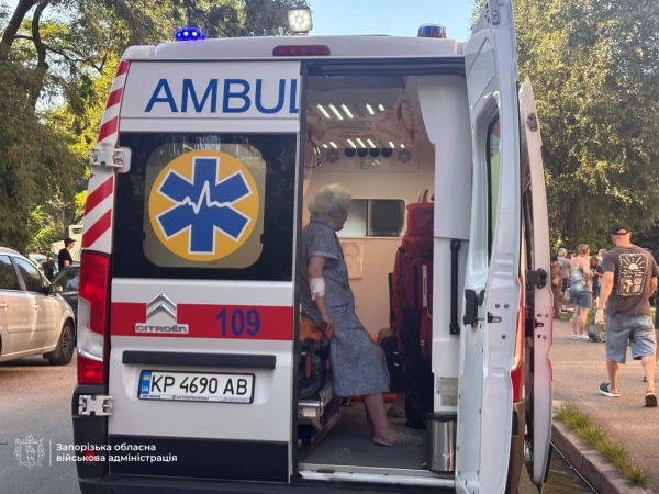 Ворог завдав ракетного удару по Запоріжжю: 1 загиблий, 18 поранених