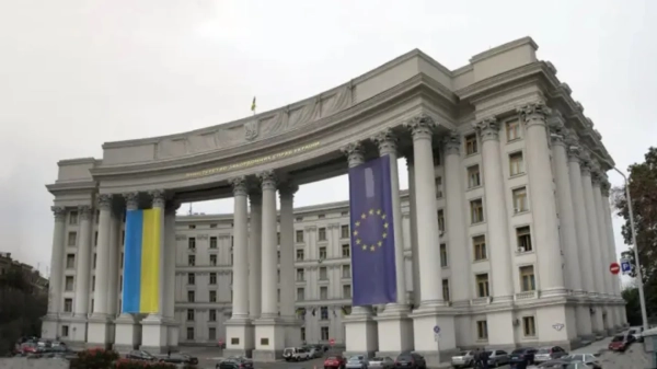 Зникнення 56 українців у Непалі: МЗС координує пошукові операції