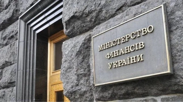 Мінфін роз’яснює оподаткування авіаційного лізингу: БЕБ порушило справи