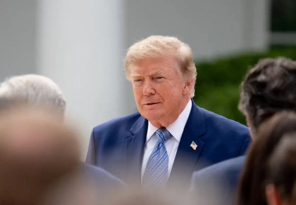 Трамп закрив понад тисячу угод з цінними паперами на сотні мільйонів доларів у червні