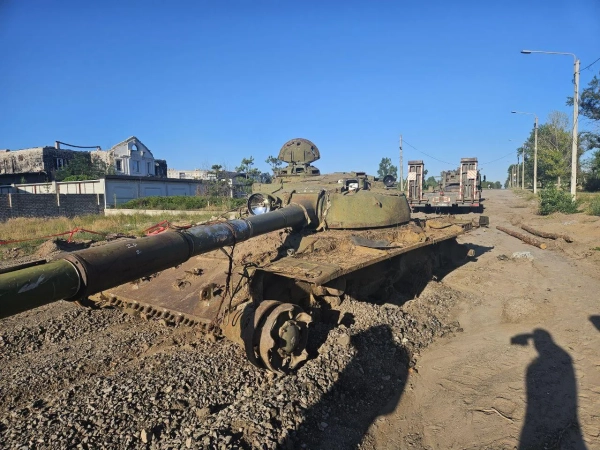 Знищений російський Т-72 'Урал'